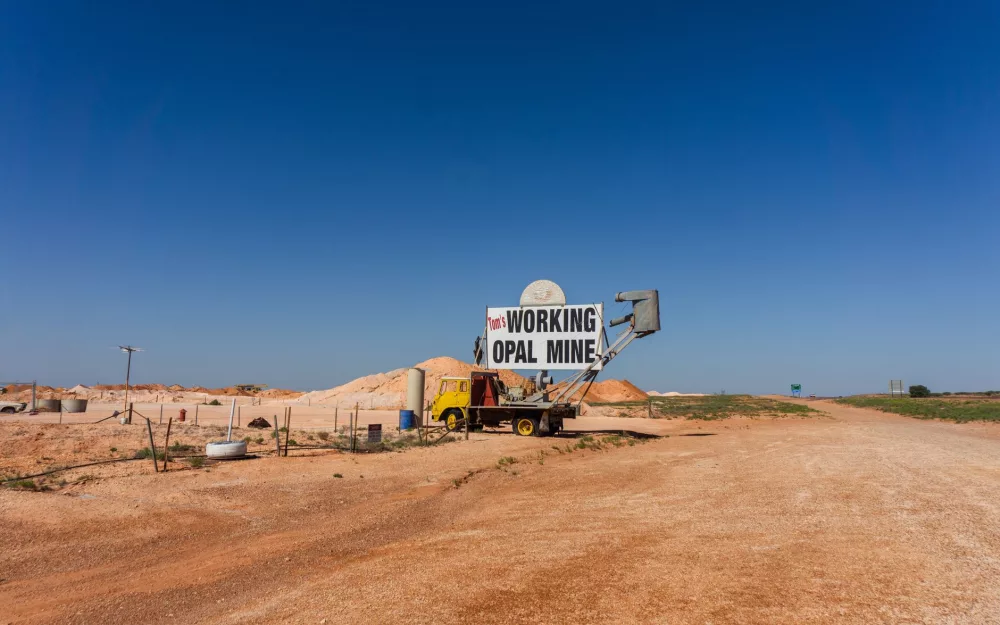 FIFO Australia: Unpacking the Reality of Fly-In, Fly-Out Work Down Under